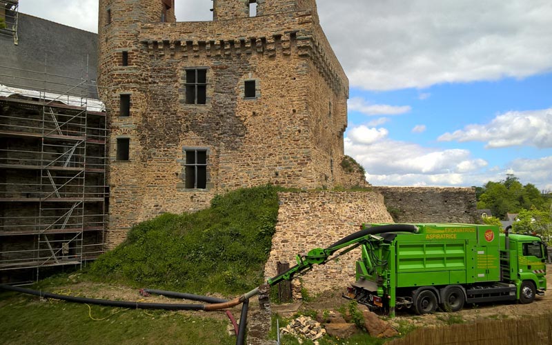 TPR, location d'aspiratrice avec opérateur